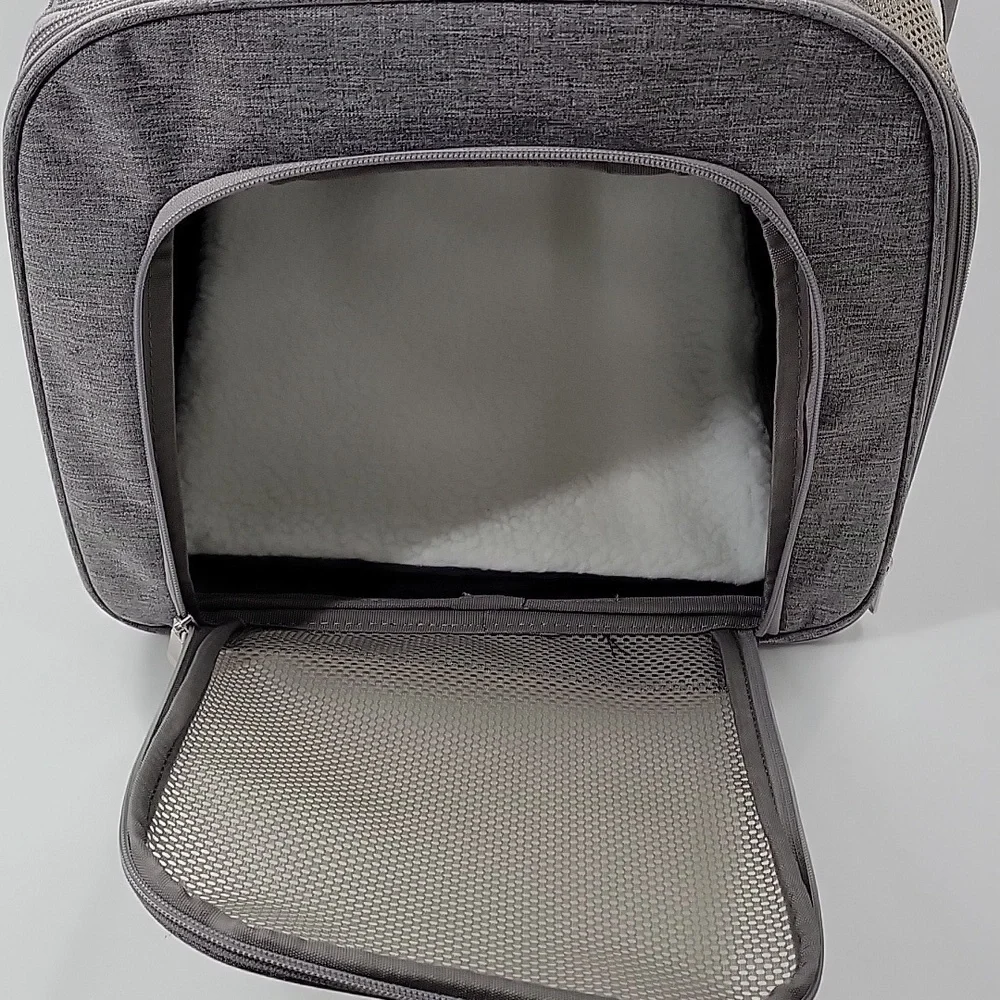 Pet Portable Carrier NWOT